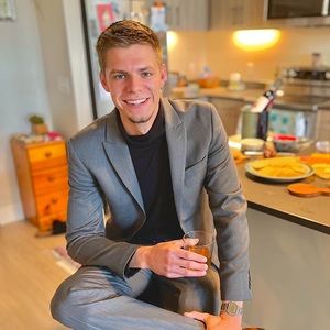 Meet your Posher, Grant